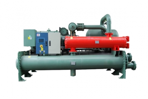 Water cooled flooded screw type chiller with heat recovery 