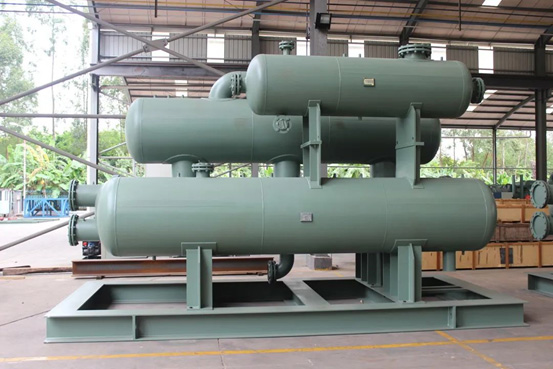 Offshore platforms seawater heat exchangers